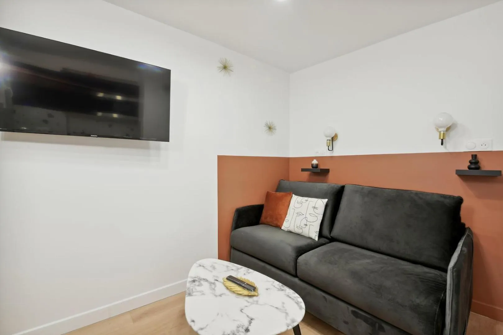 342 Elena - Stunning Parisian Apartmán